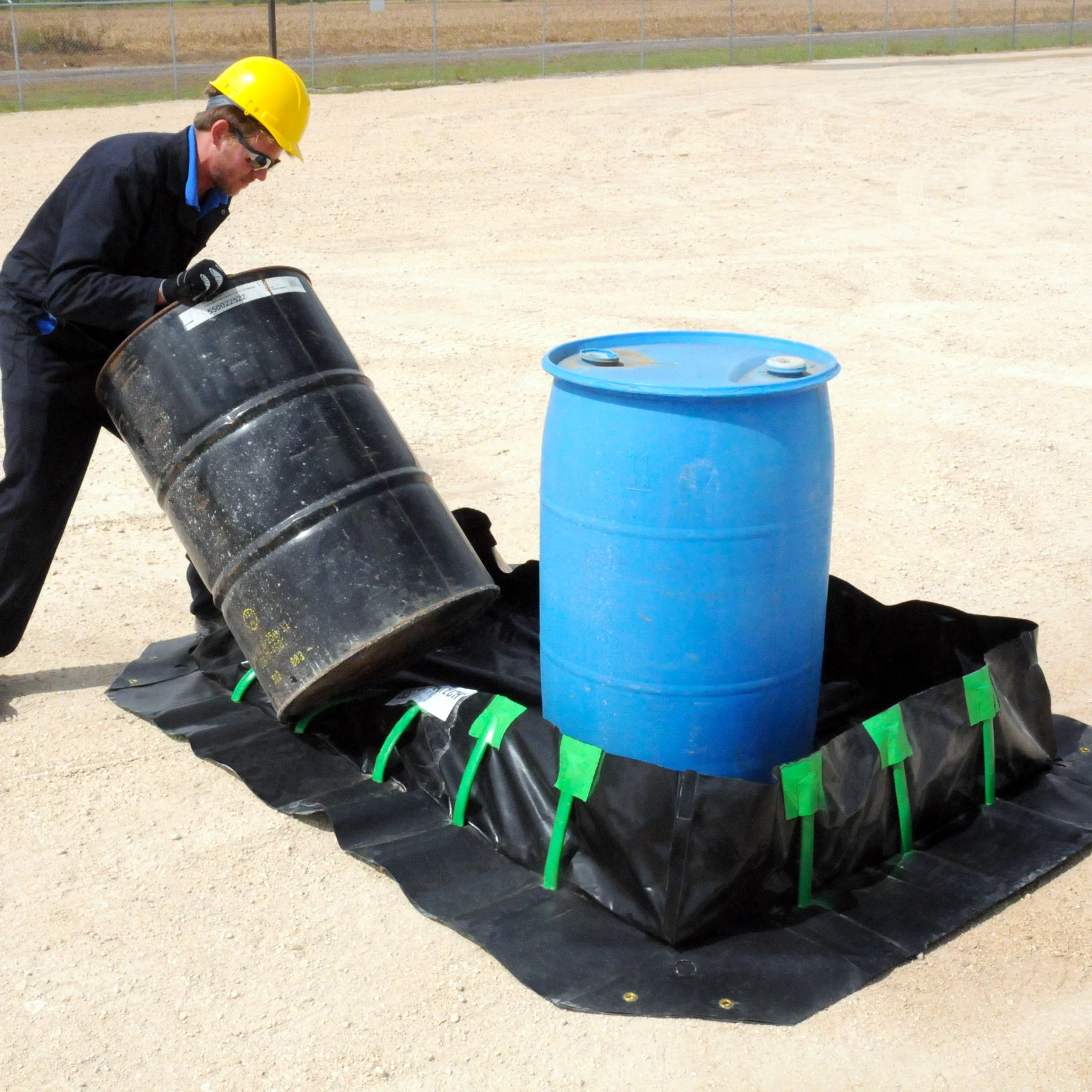 UltraTech 8209 - 6' X 6' Spill Containment Berm, Stake Wall Model 4 UltraTech 8209 - 6' X 6' Spill Containment Berm, Stake Wall Model - Image 2