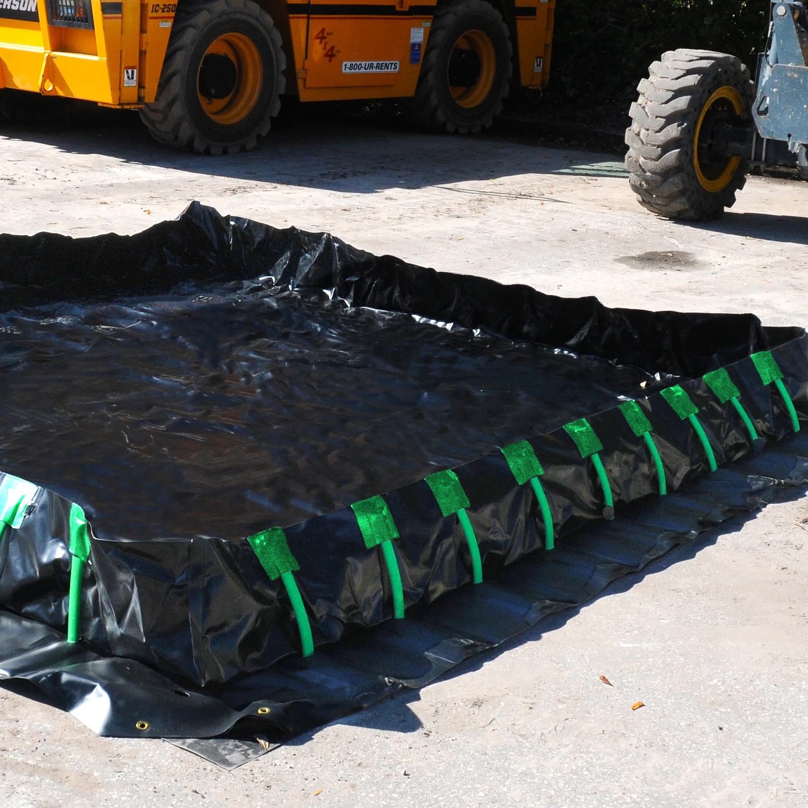 UltraTech 8210 - 10' X 10' Spill Containment Berm, Stake Wall Model 4 UltraTech 8210 - 10' X 10' Spill Containment Berm, Stake Wall Model - Image 2