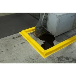 Make-A-Berm™ 50' X 1.5" Complete Kit 7 Make-A-Berm™ 50' X 1.5" Complete Kit -container 37bm33 1