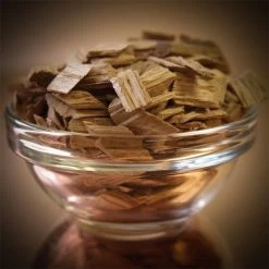 Oak Chips, Light Toast, American Oak (50 Lbs.)
